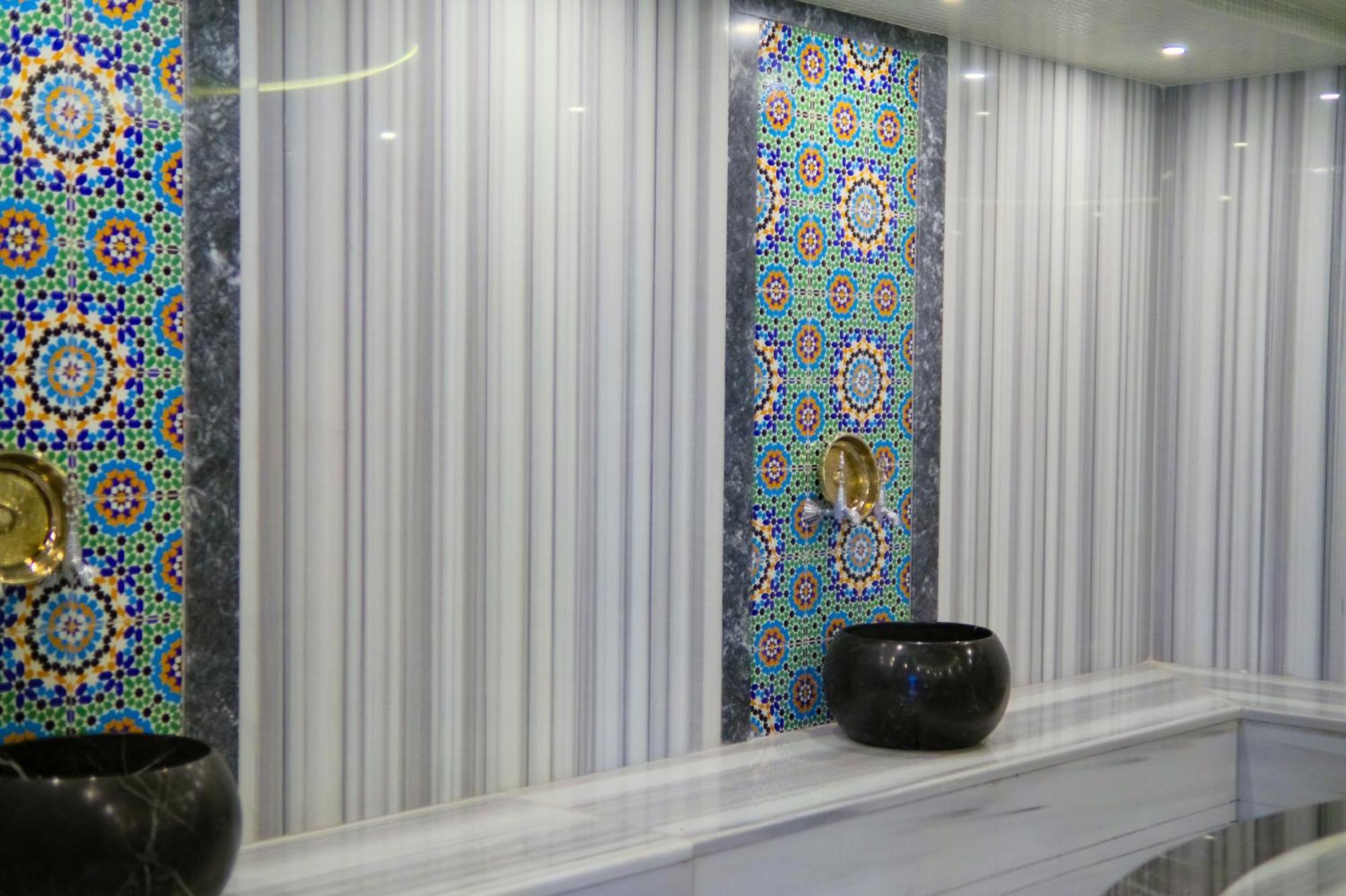 Wyndham Grand Hotel 5*