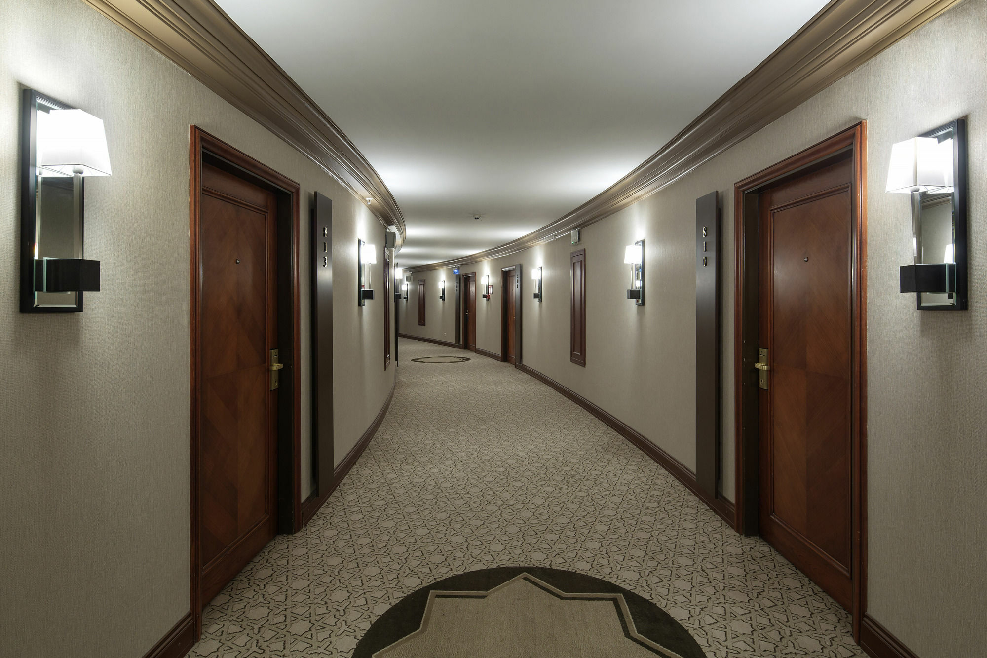 Wyndham Grand Hotel 5*
