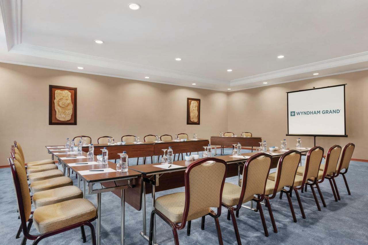Wyndham Grand 5*