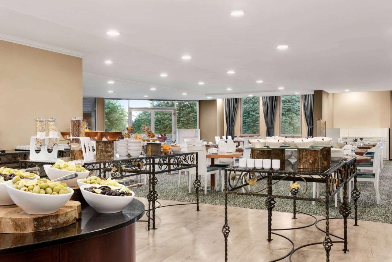 Hotel Wyndham Grand